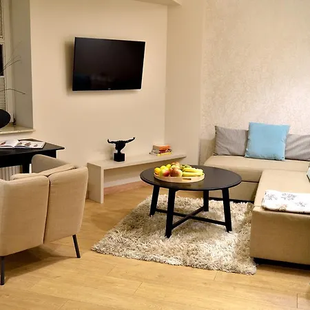 Golden W Centrum By Stayly Апартаменты *